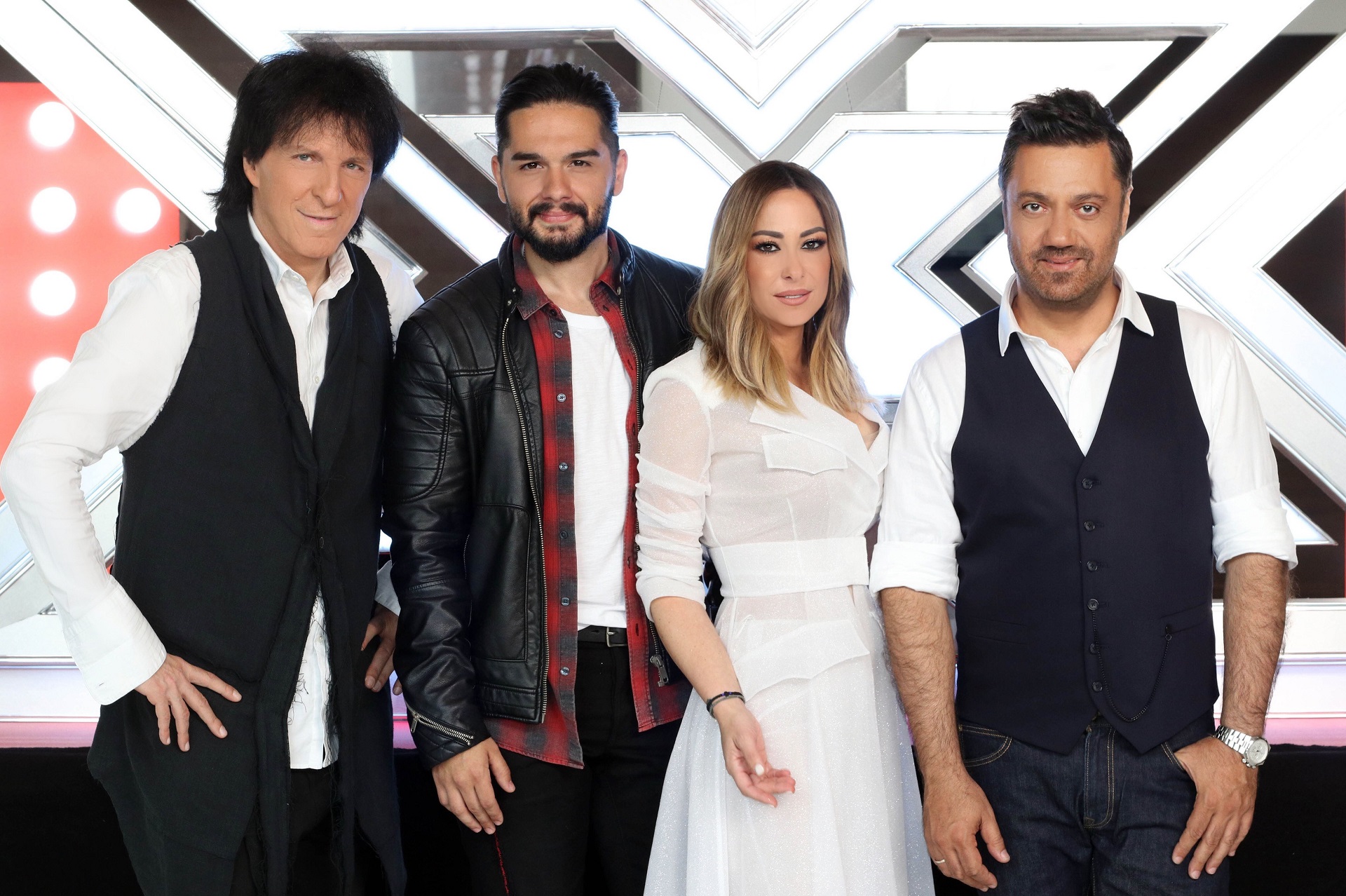 X factor κριτές